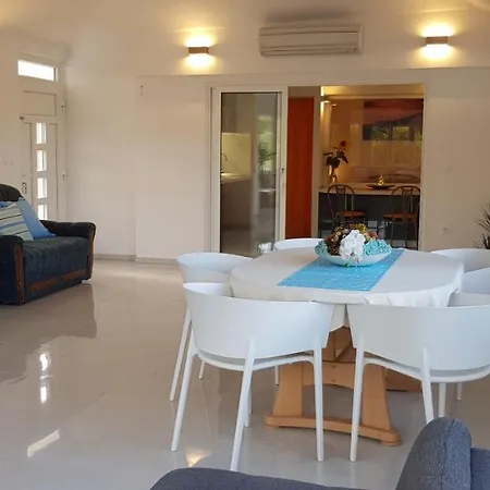 Lucia With Private Pool And A Whirlpool Villa *