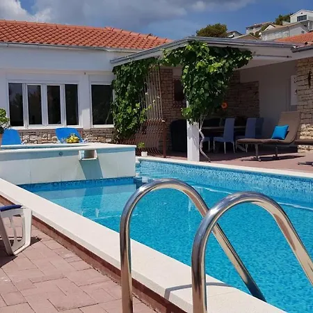Lucia With Private Pool And A Whirlpool Villa *
