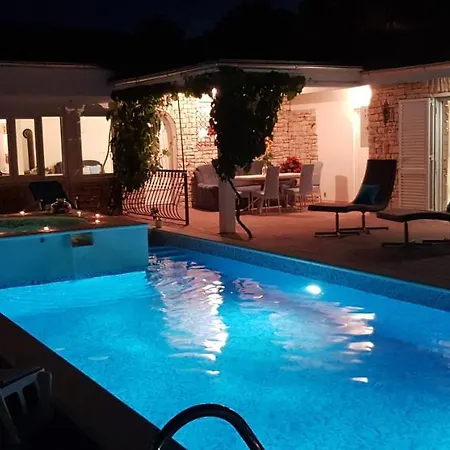 Lucia With Private Pool And A Whirlpool Villa *