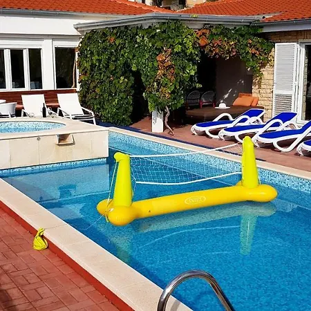 Lucia With Private Pool And A Whirlpool * Vis