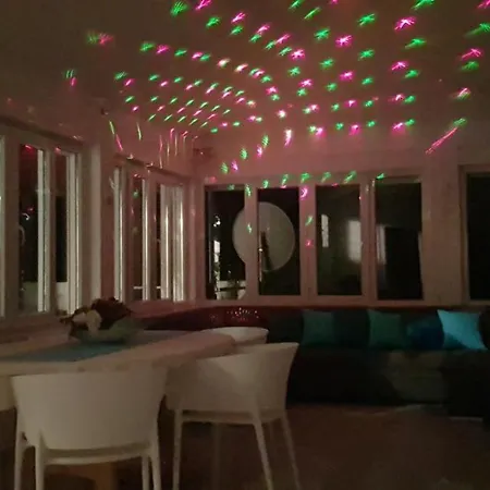 فيلة Lucia With Private Pool And A Whirlpool *