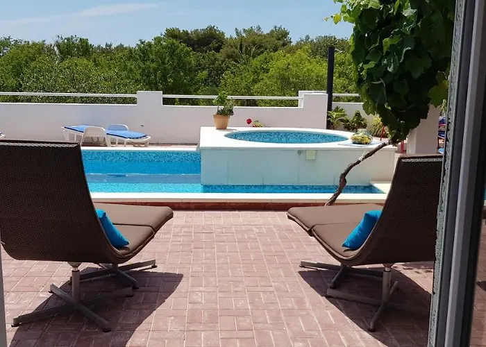 Villa Lucia With Private Pool And A Whirlpool *