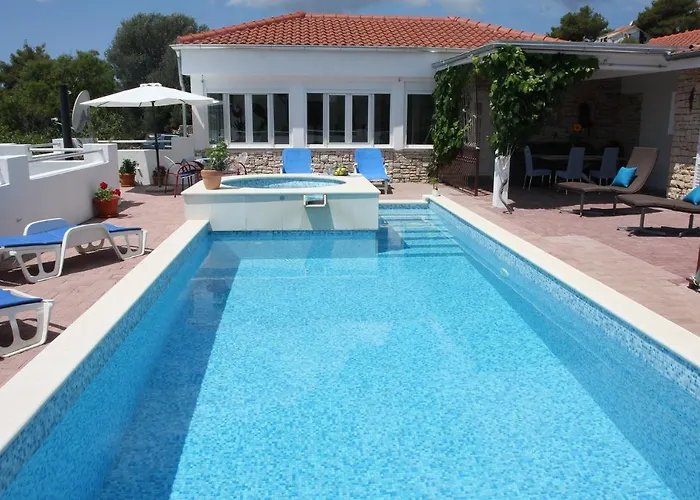 Lucia With Private Pool And A Whirlpool Villa Vis