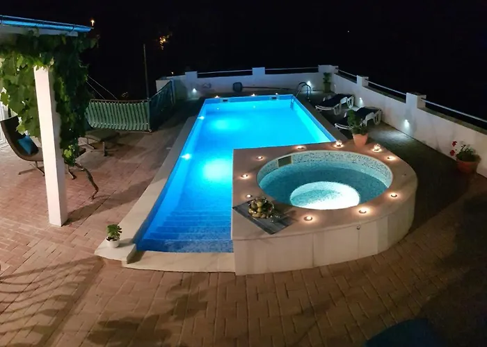 Lucia With Private Pool And A Whirlpool * Vis