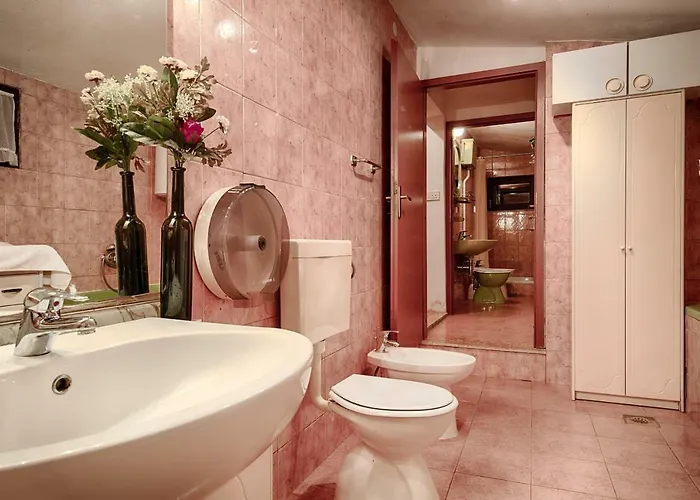Lucia With Private Pool And A Whirlpool Villa *