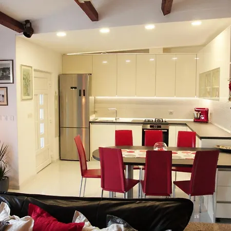 Villa Lucia With Private Pool And A Whirlpool Vis