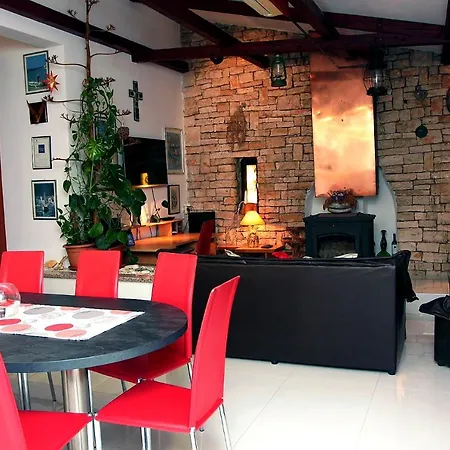 Lucia With Private Pool And A Whirlpool *