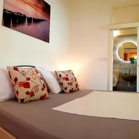 Βίλα Lucia With Private Pool And A Whirlpool