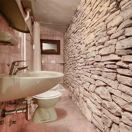 Βίλα Lucia With Private Pool And A Whirlpool